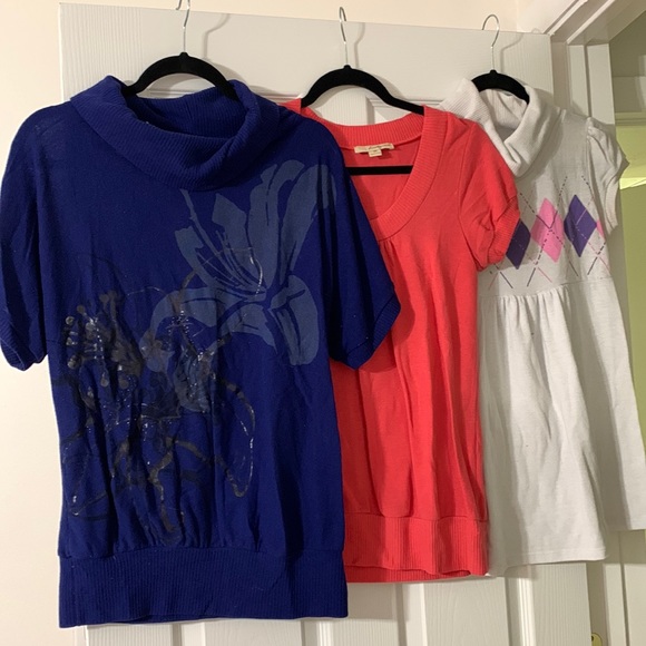 12 Tops - Picture 10 of 11